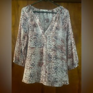 Women’s Size L Blouse